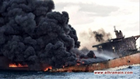 جماعة “أنصار الله” تعلن استهداف سفينتين في البحر الأحمر والمحيط الهندي بالصواريخ والزوارق وإصابتهما بشكل مباشر