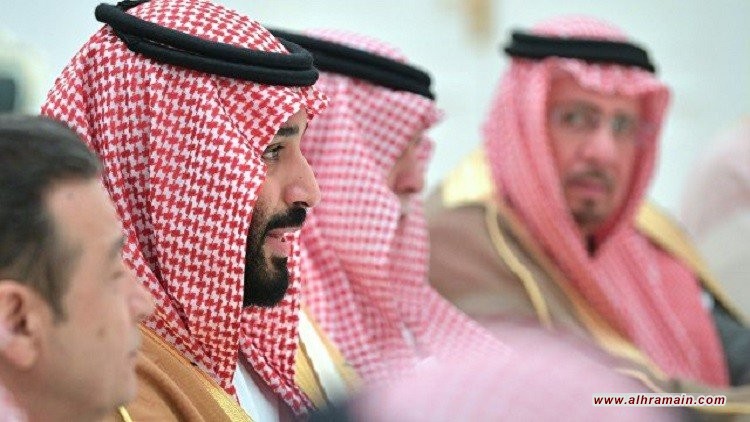 بلومبيرغ: محمد بن سلمان يطارد أموال العائلات الثرية لإنقاذ مشاريعه المتعثرة بلومبيرغ: محمد بن سلمان يطارد أموال العائلات الثرية لإنقاذ مشاريعه المتعثرة
