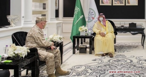 نائب وزير الدفاع السعودي يلتقي قائد القيادة المركزية الأمريكية