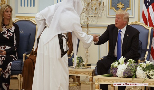 3 فيديوهات آثارت الجدل خلال زيارة الرئيس الأمريكي للسعودية