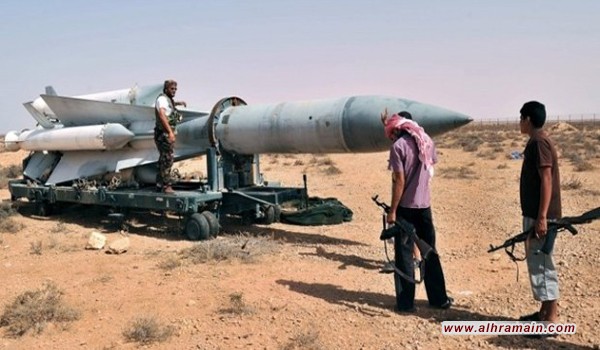 الجيش اليمني يطلق صاروخا باليستيا على مركز عسكري في جيزان
