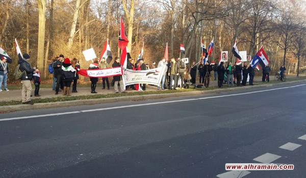 تظاهرة حاشدة أمام سفارة آل سعود في برلين تنديدا بعدوانهم على الشعبين اليمني والبحراني