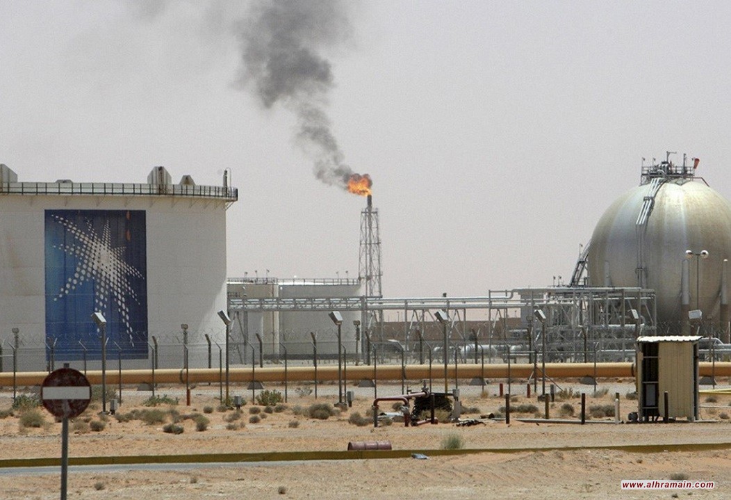 «نيويورك تايمز»: انخفاض أسعار النفط يجبر السعودية على البحث عن أصدقاء جدد