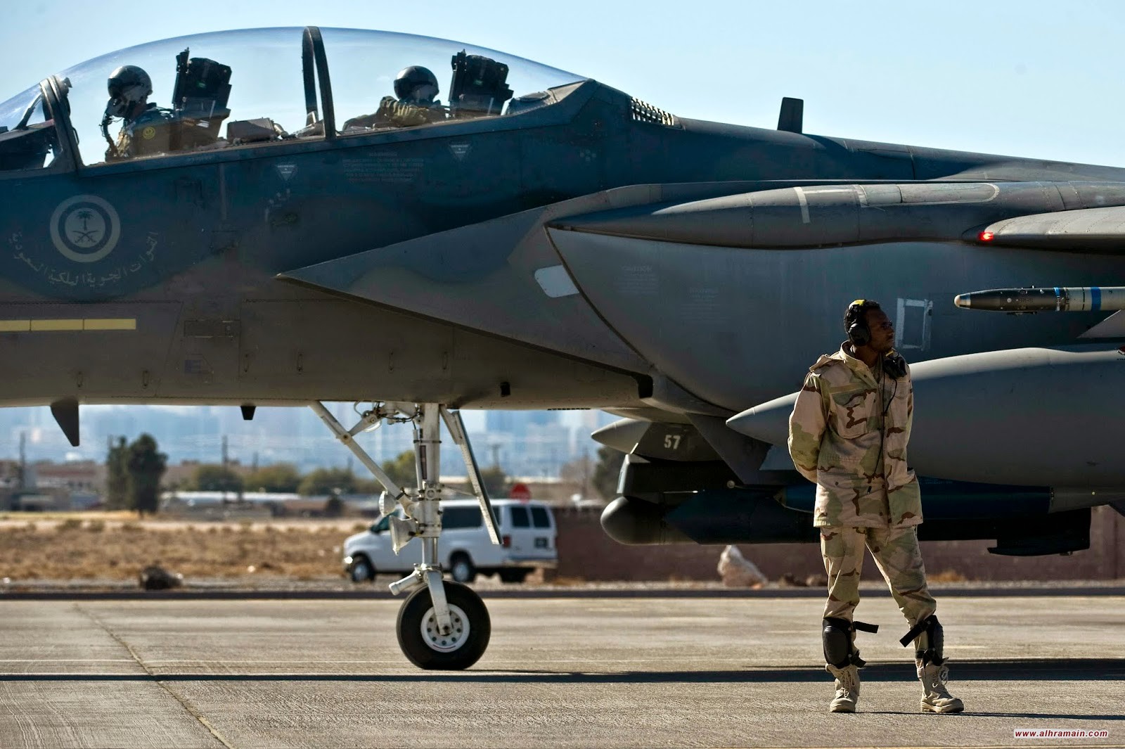«القابضة».. ماذا نعرف عن مورد أسلحة القوات الجوية السعودية؟