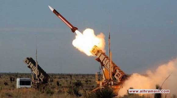 الحوثيون يعلنون إطلاق صاروخ باليستي على معسكر للجيش السعودي جنوب المملكة العربية السعودية