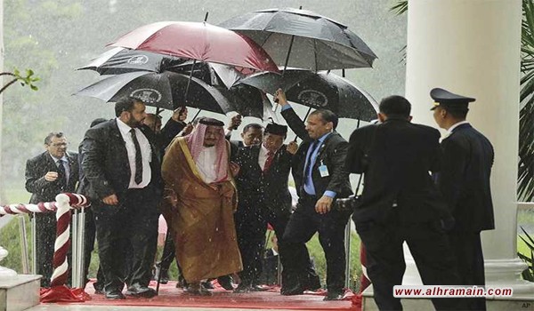 الرئيس الأندونيسي: "أنا حملت المظلة لملك سلمان والصين حصلت على الاستثمارات!"