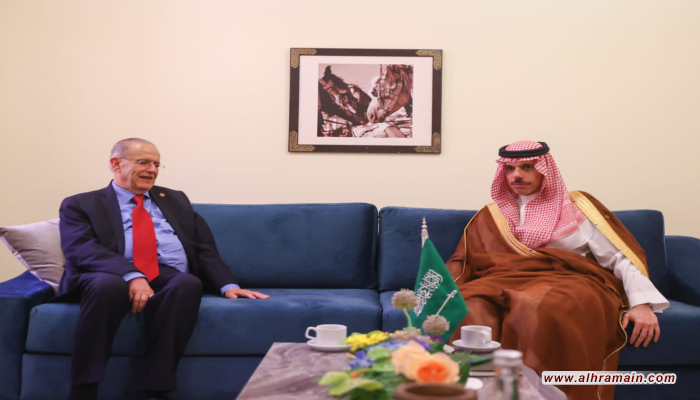 وزير خارجية السعودية يلتقي نظيره القبرصي في المغرب