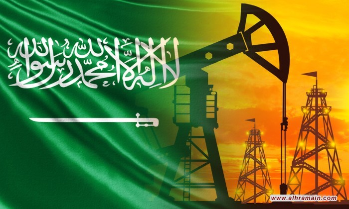 بلومبرج: خفض إنتاج النفط كرّس سيطرة السعودية على السوق العالمية