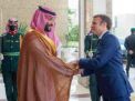 السعوديون يقرأون زيارة الرئيس الفرنسي لبلادهم: إعادة تأهيل للقيادة السعوديّة أم الحاجة لدورها؟