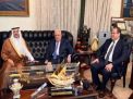 عشية تصعيد محتمل في فلسطين.. عباس يستقبل السفير السعودي في عمان