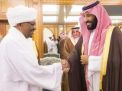 وزير الدفاع السوداني الأسبق يقر بتلقي البشير أموالا من ولي العهد السعودي 