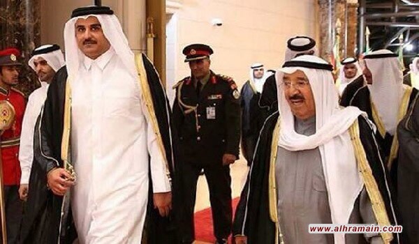 أمير قطر يبدأ زيارة للكويت لعدة ساعات لمناقشة الوساطة الكويتية لتخفيف الازمة في العلاقات بين السعودية والامارات وقطر