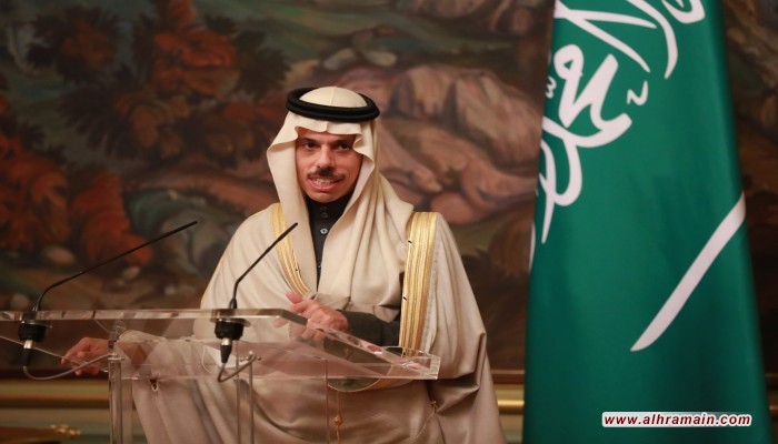 وزير الخارجية السعودي: لا نرى فائدة في التعامل مع لبنان حاليا