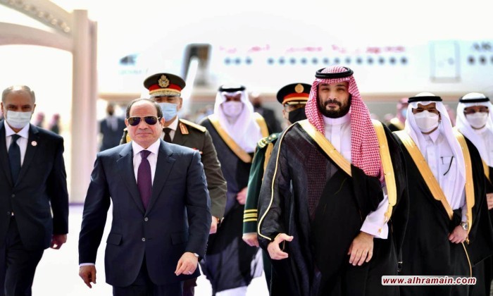 مراقبة وتهديدات.. مصر والسعودية تتعقبان المعارضين على الأراضي الأمريكية